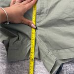 Loft  Women's Olive Cargo Shorts Size 2 Curvi Photo 5
