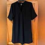 Bobeau Stretch Crepe Pleat Front Curved Hem Black Shirt Dress Size Medium Photo 2