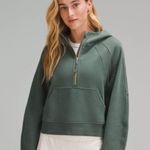 Lululemon Scuba Photo 0