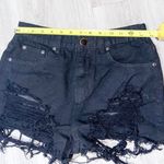 Boohoo Distressed Shorts S:6🌸 Photo 4