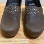 Dansko Mavis Brown Nubuck Leather Studded Slip On Clogs Shoes Size 39 US 9 Photo 2