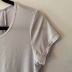 on cloud On Running Lavender Light Purple Short Sleeve Active Tee Top Women's size Medium Photo 3