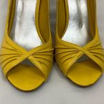 Y-Not ?  Yellow Peep-Toe Heels Women’s Size 8.5 Photo 5