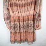 Gianni Bini  Medium Dress Peach Orange Chevron Stripe V Neck Mini Shift Lined 622 Photo 2