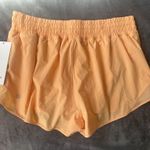 Lululemon  Hotty Hot High-Rise Lined Short 2.5" Rock Melon Size 12 Photo 2