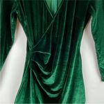 Forrest Green Velvet Wrap
Asymmetrical Dress Size M Photo 3