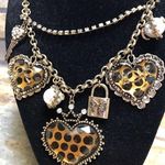 Betsey Johnson Gold Chain Charm Necklace Leopard Print Heart Pearl Y2k vintage Photo 2