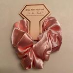 No Brand | Pink Bridesmaid Scrunchy Ponytail Accessory Wedding Bright Girly Bold Photo 0