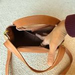 Madewell  Leather Sydney Crossbody Bag Burnished Caramel Tan Magnetic Closure Photo 3