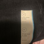 Universal Threads Women's High-Rise Flare Jeans - Universal Thread Black Wash Size 17 Photo 4