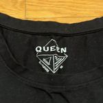 QUEEN band short sleeve tee shirt size medium. Photo 1