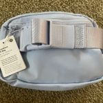 Lululemon Everywhere Belt Bag PSBL Photo 2