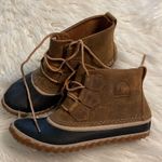 Sorel  Boots size 6 BNWOT waterproof boots very cute color black and brown Photo 2