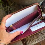 Coach Authentic  1941 crossgrain leather continental zip around wallet/Wristlet Photo 4