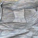 Athleta  Ribbed Seamless Womens XS 700036528 Perforated‎ Stretch Gray Long Sleeve Photo 1