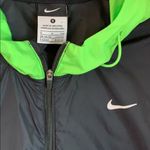 Nike Women’s Hooded Performance Jacket S Photo 1