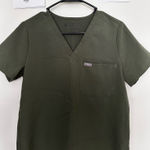 FIGS  Scrub Top Catarina Photo 0