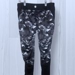 Avia  Women’s Camo Athletic Activewear Leggings Photo 2