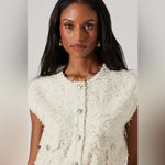 ASTR Pedrine Ivory Tweed Textured Cropped Button Front Vest Top Size Small NWT Photo 2