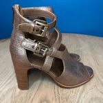 Donald J. Pliner Ronnie Leather Stacked Heel Open Toe Sandals Women’s Size 8.5 Brown Photo 1