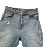 American Eagle Mom Jeans Women's 6 Long Light Wash Distressed Stretch Comfort Photo 4