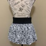 Wet Seal Black & White Floral Skirt M Photo 3