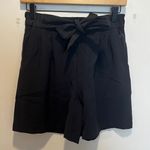 Lululemon - Noir Short 5.5" Black Athletic Travel Casual Resort Summer On The Go Photo 1