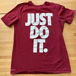 Nike Men’s Red Shirt Photo 0