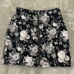 Divided 💋 Short Mini Skirt Black Denim Floral Womens, Size 4 Photo 1