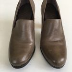 Born Bronze Leather Heels Pumps Brown Size 6 Photo 3