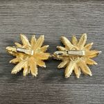 Vintage Avon Clip Earrings Flower Starburst Gold Tone Signed Photo 1