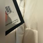 DKNY OVERSIZED PUFFER JACKET WITH SLEEVE - WHITE size XL Photo 7