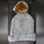 Love Your Melon NWT Disney X UP Dug Toy Story Aliens Holiday Knit Beanie Pom Hat Photo 1