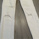 Free People  women's white distressed skinny jeans size 26 Photo 3