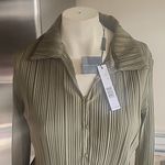 Elie Tahari  RIBBED BUTTON FRONT BLOUSE SIZE S Photo 1