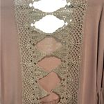 POL  Tan Backless Tiered Mini Dress with 3/4 Sleeves‎ Photo 2