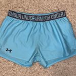 Under Armour Shorts Photo 0