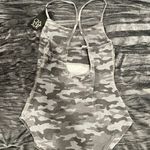 Chaser camouflage workout top Size S Photo 3