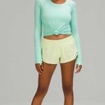 Lululemon like new Hotty Hot Low Rise Short 2.5"Crispin Green size 8 Photo 0