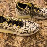 Kendall + Kylie sneakers Photo 0