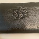 Tory Burch  Thea patent leather wristlet Photo 1