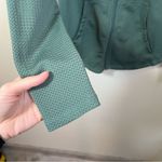 Buffbunny Collection ✨ BuffBunny Women’s Green Perforated Zip Up Hoodie Large Photo 5