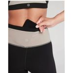 Athleta Chroma 7/8 Legging in Powervita Beige Black Criss Cross Waist M Photo 3