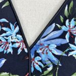 Stitch Fix Les Serein Floral V-Neck Sleeveless Stretch Tank Blouse  Size M Photo 3