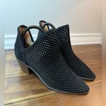 Lucky Brand  Larna Women Pointed Toe Leather Bowck  Ankle Boot size 7.5 Photo 2