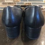 Tahari Shawna Black fine leather buckle shoes Block Heels Women’s Size 9 Photo 4