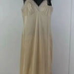 Vanity Fair NWT Ladies/Women's Vintage  Long Nylon Nightgown Size 34 L Photo 0