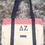 Vineyard Vines Delta Zeta  Medium Size Bag Photo 0