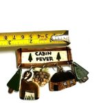 Cabin Fever vintage dangling brooch Photo 4