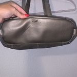 Croft & Barrow silver leather handbag Photo 2